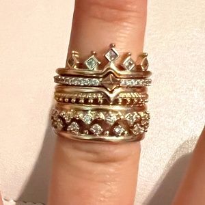 Kendra Scott Violette Stacked Rings in Gold